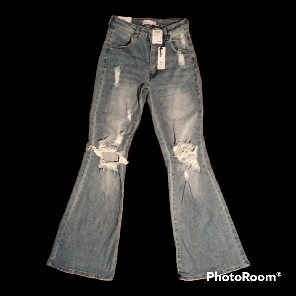 Rue21 High-Rise Flare jeans New with tags